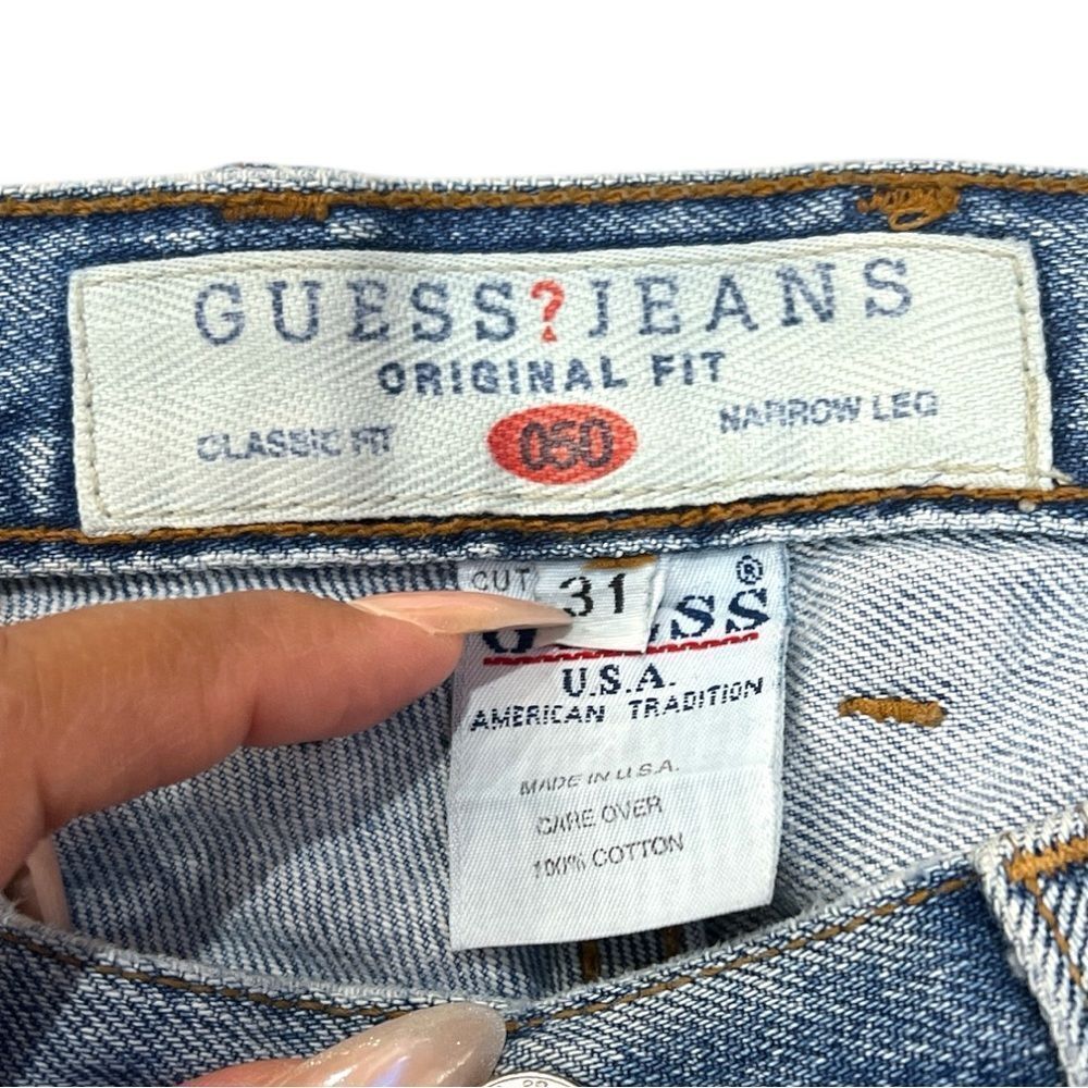 Guess Vintage 90’ Classic Fit Narrow Leg Medium Wash 
Size 31  Made in USA - Picture 3 of 4